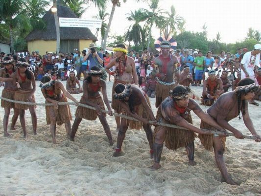 Cultura: Conheça a corrida tradicional indígena com tora