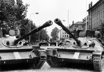 Dois tanques na praÃ§a Venceslau