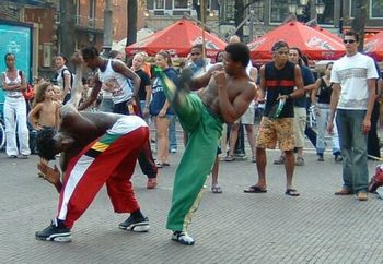 Capoeira-in-the-street