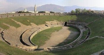 Anfiteatro de pompeia interno