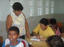 Nas turmas da professora Socorro Alencar, no Piauí, há inclusão de alunos com necessidades especiais visuais.