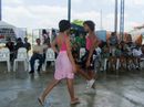 Alunas participam de apresentação artística