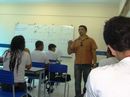 Professor Eronildo Cornélio de Castro na sala de aula