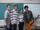 Profª Vânia e alunos do Colégio Estadual Vicente Jannuzzi, no Rio de Janeiro (RJ).
