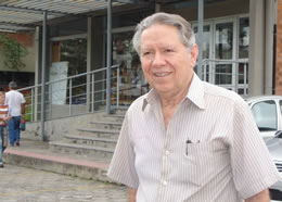 Engenheiro e professor Raul Valentim da Silva, de Florianópolis (SC).