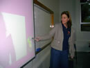 Escola de Pelotas (RS) utiliza a lousa digital em sala de aula desde 2007.